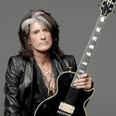 #JoePerry, The #Guitarist of The Band Aerosmith has Sold his Massachusetts Property is $ 4.5 Million Aerosmith Guitarist, Joe Perry, Music Magazines, Aerosmith, The Band, Guitarist, Massachusetts, The Artist, Guitar