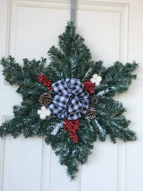 Dollar Tree Christmas Tree Snowflake Wreath, Snowflake Wreath From Dollar Tree Christmas Trees, Snowflake Christmas Wreath, Snowflake Wreath Dollar Store, Dollar Tree Snowflake Wreath, Snowflake Wreath Ideas, Pine Wreath Diy, Snowflake Wreath Diy, Snowflake Wreaths