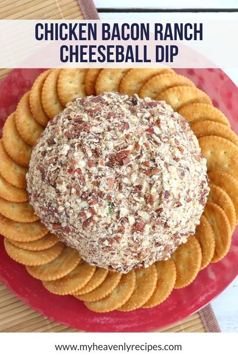 Cheese Ball With Bacon, Christmas Party Dip, Cheese Ball Christmas, Chicken Cheese Ball, Ranch Cheeseball, Bacon Ranch Cheeseball, Cheeseball Recipe, Tartiflette Recipe, Heavenly Recipes