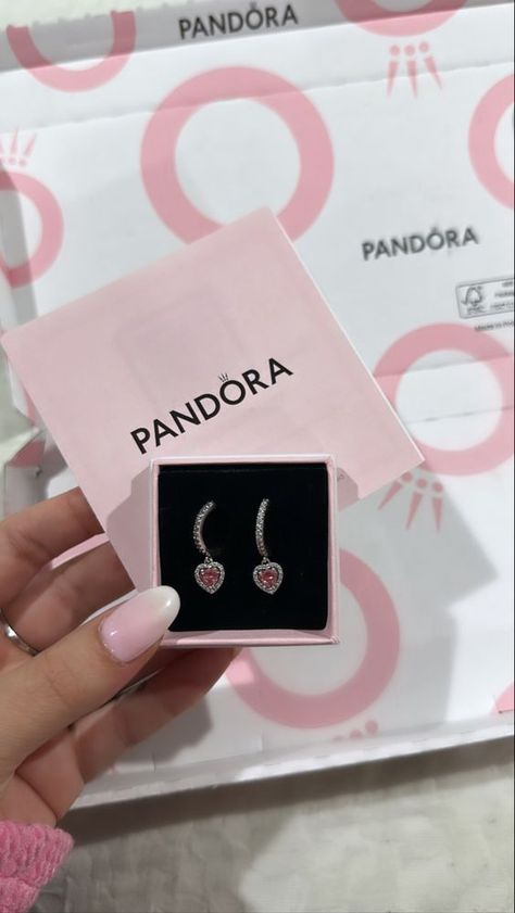 Pandora Earrings Aesthetic, Pandora Set, Earrings Pandora, Pandora Bracelet Charms Ideas, Cute Promise Rings, Pandora Gift, Pandora Bracelet Designs, Pandora Jewelry Charms, Wrist Jewelry