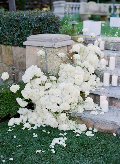 Step Right Up Bridesmaids Looks, Wedding Stairs, Castle Wedding Venues, Wedding Reception Chairs, Wedding Castle, White Weddings Reception, Elegant Wedding Venues, Aisle Flowers, All White Wedding