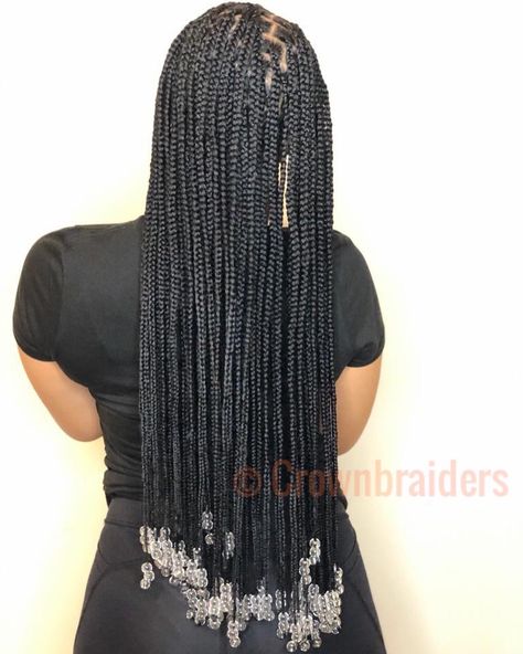 Great all year round style Small Long Knotless Braids With Beads, Long Knotless With Beads, Braids With Beads Long, Long Box Braids With Beads, Long Knotless Braids With Beads, Long Braids With Beads, Black Hair Protective Styles, Black Hair Video, Hair Threading