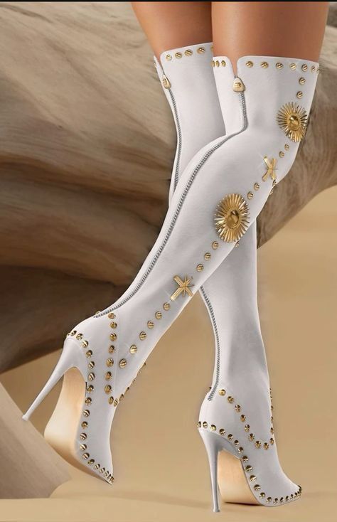 Shoe Hacks, Fairy Shoes, Luxury Heels, Jeweled Shoes, Cute Shoes Heels, Shoes Heels Classy, Shoes Hack, Fantastic Shoes, Shoes Outfit Fashion