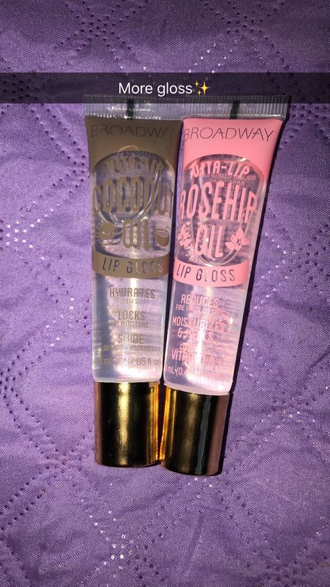 Lip Gloss Beauty Supply Store, Hair Store Lipgloss, Beauty Supply Lip Gloss, Lipstick For Brunettes, Beauty Hacks Eyelashes, Korean Beauty Tips, Pencil Tutorial, Natural Lip Gloss, Best Lip Gloss