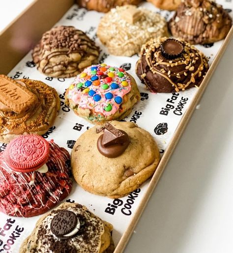 Boutique Cookies Ideas, Cookie Food Truck, Cookies Store, Cookie Store, Cookies Shop, Cookies Aesthetic, Cookie Shop, Viral Recipes, Cookie Bakery