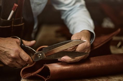 According to a study from the UK, only 24% of respondents understood that the hides used to make leather are a byproduct of the meat industry. Globally, meat production generates 11.6 million tons per year of hides and skins. If these are not used to make leather, they are simply thrown away*. This fact was a catalyst for why Range Revolution exists. Building a supply chain that makes use of the whole animal both reduces waste of valuable raw materials and also increases the economic retur... Innovative Accessories, Sustainability Education, Regenerative Farming, Meat Industry, Modern Cowgirl, Raw Leather, People Brand, Sustainable Leather, Accessories Brand