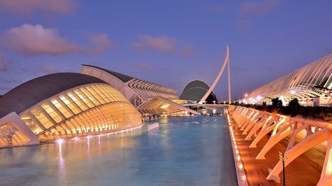 Best Cities In Spain, Virtual Reality Art, Santiago Calatrava Architecture, Spain Itinerary, Places In Spain, Famous Monuments, Popular Travel Destinations, Santiago Calatrava, Best Cities