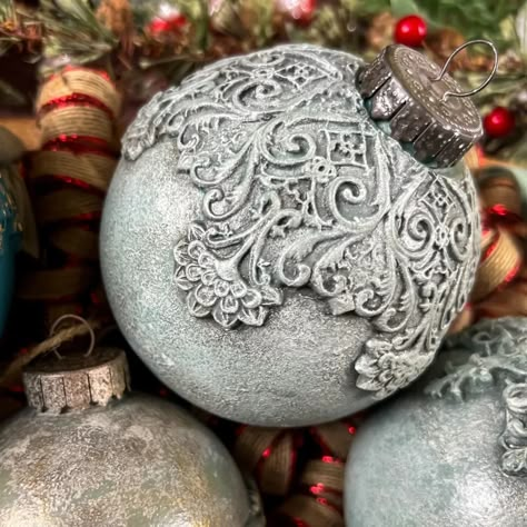 DIY Christmas Ornament Ideas Using Air-Dry Clay And Molds + Tutorial Video – My Love For Paper Christmas Ball Ornaments Diy, Clay Moulds, Victorian Christmas Decorations, Diy Christmas Ball, Clear Christmas Ornaments, Fancy Christmas Ornaments, Christmas Trimmings, Clay Christmas Decorations, Clay Modelling