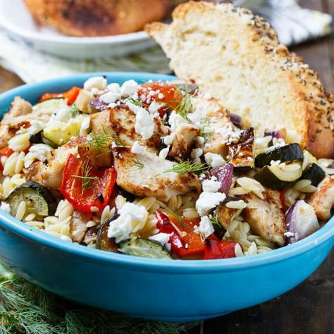 Orzo Pasta Salad with Chicken and Roasted Vegetables - Spicy Southern Kitchen Chicken And Roasted Vegetables, Pasta Salad With Chicken, Orzo Pasta Recipes, Tiny Pasta, Salad With Chicken, Orzo Pasta Salad, Orzo Recipes, Chicken Orzo, Roasted Vegetable Recipes