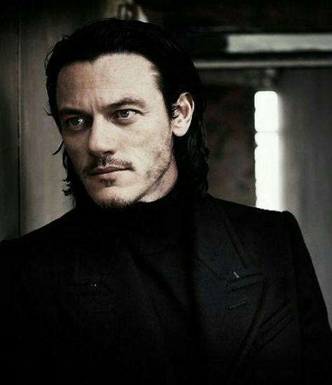 Luke Evans Luke Evans Dracula, Rabastan Lestrange, The Great Train Robbery, Walburga Black, Dracula Untold, Taylor Kitsch, Architecture Tattoo, Gq Magazine, Luke Evans