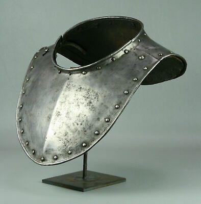 MEDIEVAL ANTIQUE GORGET Knight Greek Gothic Steel Plate Armor Neck Safty Guard - $149.00 | PicClick Gorget Armor, Jack Chains, Spirit Armor, Medieval Knife, Skyrim Armor, Armour Medieval, Futurism Fashion, Plate Armor, Costume Armour