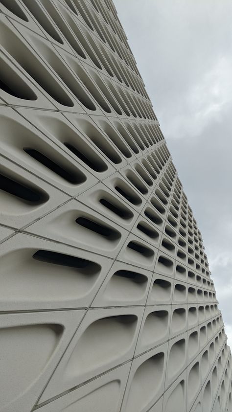 The Broad Museum in Los Angeles, CA The Broad Los Angeles, Broad Museum, The Broad Museum Los Angeles, Broad Museum Los Angeles, The Broad Museum, Los Angeles Museum, Parametric Design, Cali, Skyscraper