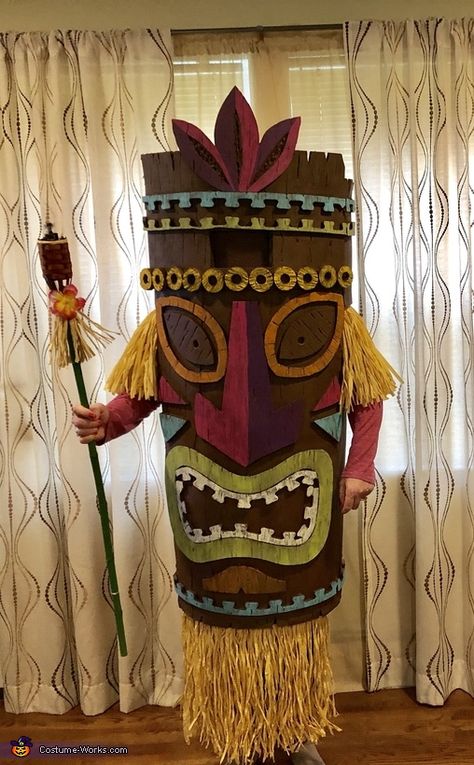 Themed Party Outfits, God Costume, Time Costume, Hawaiian Costume, Easy Outdoor Halloween Decorations, Interlocking Foam Mats, Tiki Signs, Hawaiian Crafts, Tiki Dress