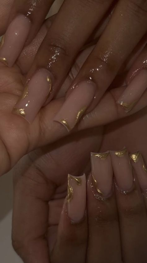 💅💅 Nail Fashion Trends, Elegance Dress, Outfit Art, Spring Nail Designs, Short Square Acrylic Nails, Nail Fashion, Acrylic Nails Coffin Short, Classy Fashion, Pink Acrylic Nails