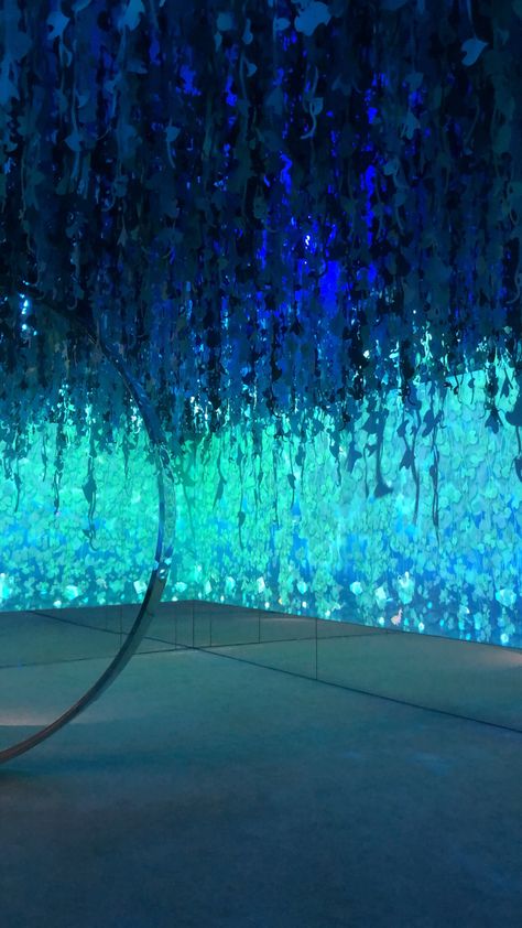 Prom Themes Under The Sea, Under The Sea Party Aesthetic, Water Stage Design, Atlantis Prom Theme, Ocean Party Aesthetic, Underwater Room Decor, Under The Sea Prom Theme Decoration, Deep Sea Party, Under The Sea Hoco