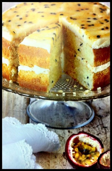 Grenadella Koek South African Desserts, Passion Fruit Cake, Fruit Cake Recipe, African Dessert, Africa Food, Fruitcake Recipes, Big Cakes, Fruit Cake, Botswana