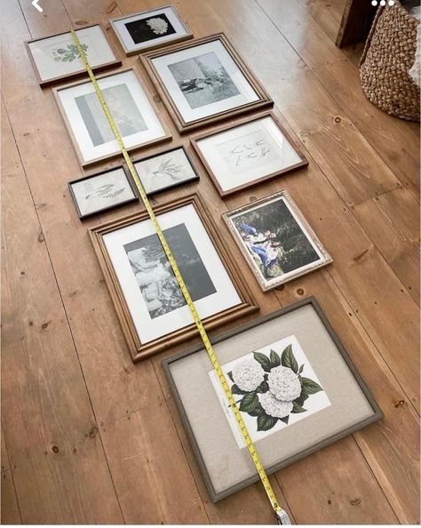 Paintings Sketchbook, Gallery Wall Tutorial, Gold Frame Gallery Wall, Family Photo Gallery Wall, Hallway Gallery Wall, Office Gallery Wall, Create A Gallery Wall, Diy Gallery Wall, Home Decor Wallpaper