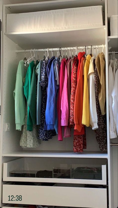 #fashion #aesthetic #dressing #outfitideas #rainbow #bedroom #tiktok #aesthetic Closet Rainbow Organization, Dressing Better Aesthetic, Color Coded Closet, Bedroom Tiktok, Aesthetic Dressing, Rainbow Closet, Rainbow Bedroom, Organized Closet, Small Closet Space