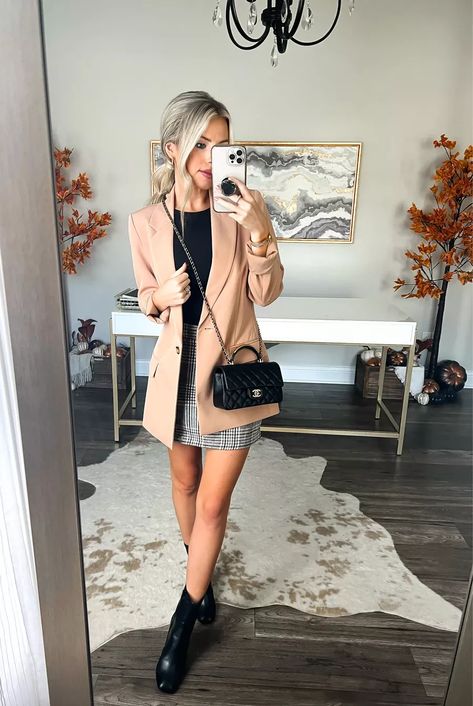 Tan Blazer Outfits Women, Tan Blazer Outfit, Tan Blazer Outfits, Blazer And Skirt Outfits, Blazer Outfits Women, Fall Blazer, Blazer Outfits For Women, Skirt Outfits Fall, Island Fashion