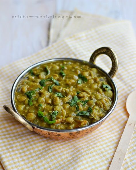 Curry Peas, Green Peas Curry, North Indian Recipes, Goan Recipes, Vegetarian Curry, Kerala Food, Eating Light, Food Breakfast, Green Curry