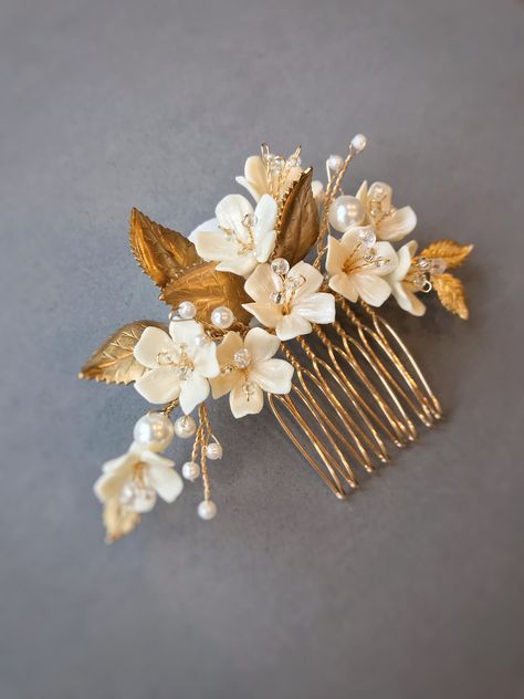 Excited to share the latest addition to my #etsy shop: Clay flowers bridal hair comb Gold wedding hair piece Simple side headpiece Size-3.5inc(9cm) https://etsy.me/3gZelyb #gold #wedding #white #classic #weddinghairpiece #simplebridalcomb #smallveilcomb #bridalhairpiec Flowers Bridal Hair, Small Veil, Gold Wedding Hair Piece, Gold Hair Accessories Wedding, Elegant Wedding Themes, Gold Bridal Hair Comb, Bridesmaid Hair Pieces, Nigerian Recipes, Boho Headpiece