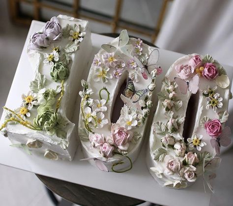 100 Cake Number, Floral Number Cake, Flower Numbers, Fondant Numbers, Fondant Letters, Elegant Cake Design, Cake Number, Number Birthday Cakes, Buttercream Birthday Cake