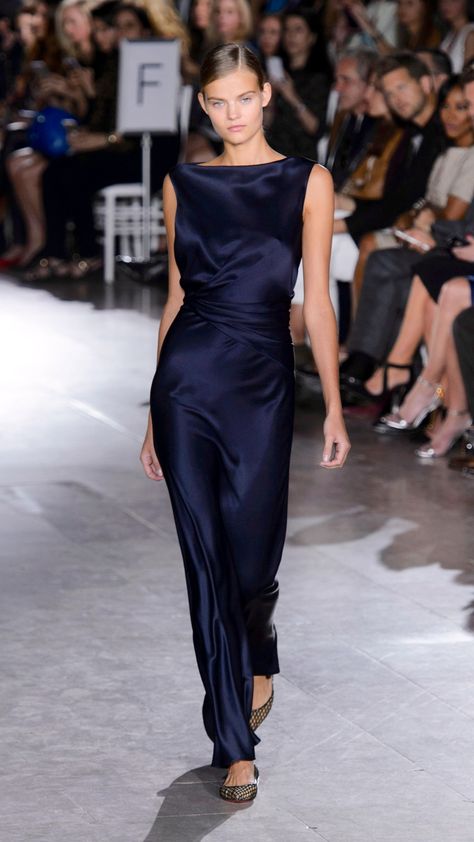 Zac Posen s/s 2016 Strapless Dress Cover Up Ideas, Zach Posen, Prettiest Dresses, Photo Clothes, Fashion Week 2016, Paris Mode, Princess Gown, Zac Posen, Beautiful Gowns