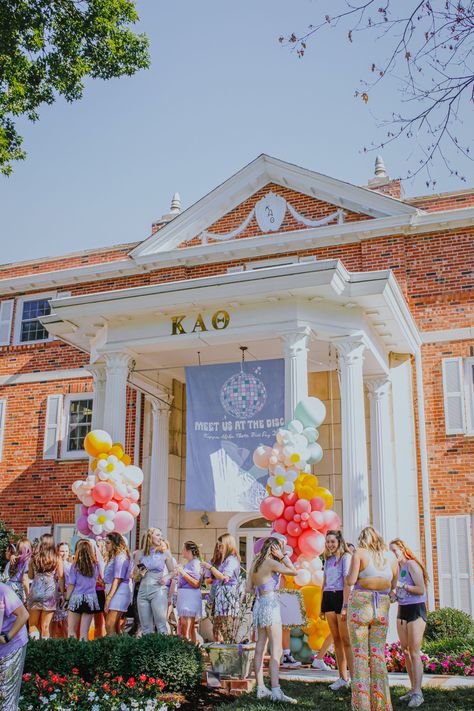 Alpha Xi Delta Bid Day Themes, Disco Bid Day, The Future Is Dz Bid Day, Theta Bid Day, Mizzou Aesthetic, Mizzou Sorority, Tri Delt Bid Day, Bid Day Themes Zeta Tau Alpha, Party Like It’s Your Bid Day