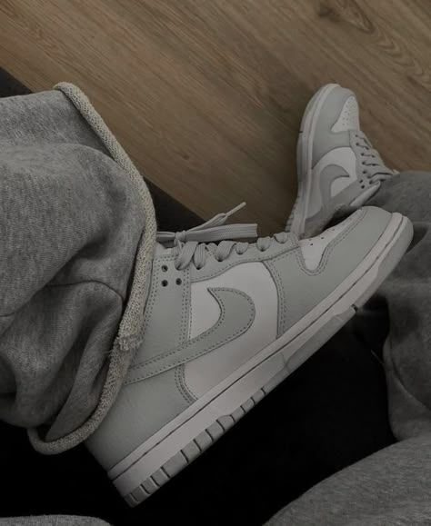 Low Dunks, Xmas Wishlist, White Nike Shoes, Gray Aesthetic, Shoe Inspo, Swag Shoes, Girls Sneakers, Dream Shoes, White Shoes