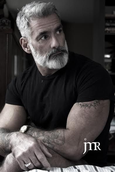 The color difference between the stache and the beard is perfect. Anthony Varrecchia, Beard Images, Older Mens Hairstyles, Grey Beards, Older Man, Beard Hairstyle, Great Beards, Beard Love, Beard Tattoo