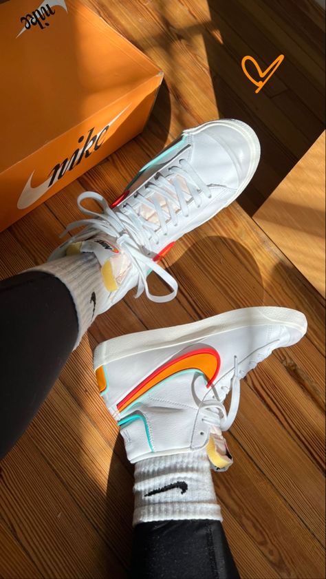 Painting Nike Blazers, Colored Nike Blazers, Bright Shoes Outfit Sneakers, Cool Nike Blazers, Nike Blazer Shoes Outfits For Women, Cute Blazers Nike, Neon Nike Shoes Women, Colorful Nike Blazers, Nike Blazer Colors