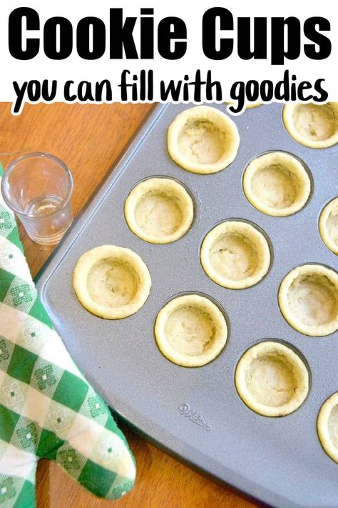 This is how to make cookie cups in a muffin pan! You can fill with all sort of sweets like pie filling or pudding as a fun pick up dessert. Pillsbury Sugar Cookie Dough, Pillsbury Cookie Dough, Cookie Dough Pie, Cookie Dough Cups, Pillsbury Cookies, Pillsbury Sugar Cookies, Sundae Toppings, Sugar Cookie Cups, Lemon Tarts