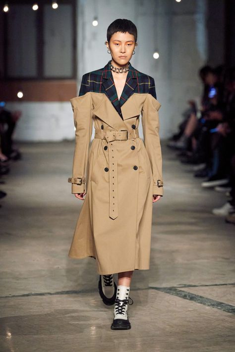 Trent Coat, Fashion Week Trends, 2020 Fashion Trends, Vogue Germany, Vogue Runway, 가을 패션, Fashion Show Collection, New York Fashion, Paris Fashion