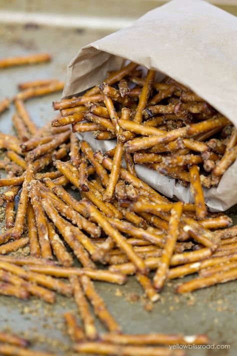 Spicy Ranch Pretzels, Pretzels Sticks, Spicy Pretzels, Ranch Pretzels, Cinnamon Pretzels, Seasoned Pretzels, Spicy Ranch, Yellow Bliss Road, Cinnamon Sugar Pretzels