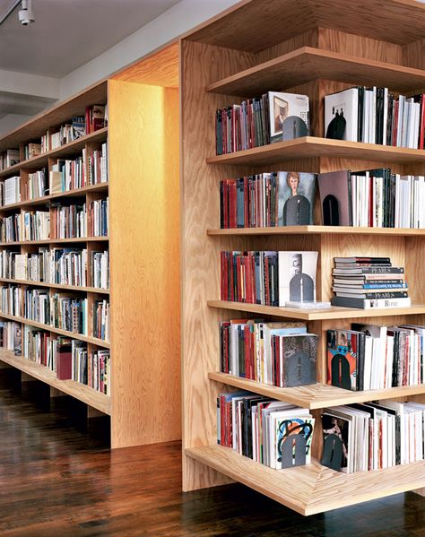 Bookstore Plywood Interior, Home Library Design, Popular Decor, Built In Furniture, Closet Door, Home Libraries, Room Door, Door Ideas, Storage Room