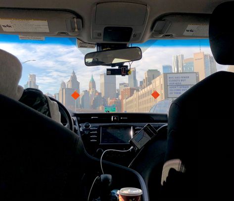 #nycskyline #nycliving #nyc #newyorkcity #uber #uberdriver #skyline #sunset #aesthetic #shotoniphone Uber Aesthetic, Uber Driver Aesthetic, Nyc Car Aesthetic, New York Cab Aesthetic, Driver Aesthetic, Aesthetic Skyline, New York City Aesthetic Times Square, Driving In New York City, Skyline Sunset