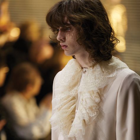 Gucci Allesandro Michele, Allesandro Michele, Poor Things, Vampire Chronicles, The Vampire Chronicles, Dancing King, Gucci Fashion, Character Inspo, Alessandro Michele