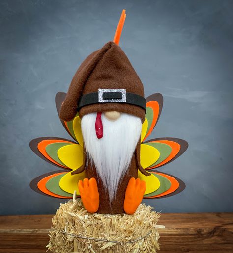 No Sew Gnome, Turkey Gnome, Thanksgiving Gnomes, Thanksgiving Gnome, Diy Turkey, Turkey Disguise, Halloween Gnomes, Gnome Tutorial, Ghost Diy