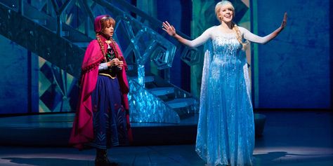 Frozen Live at the Hyperion in Disney California Adventure has been a smash success, and now you can purchase special Frozen Live dining packages Frozen Musical, Disneyland Guide, Musical Tickets, Tarzan Disney, Anna Und Elsa, Blue Man Group, Disney California Adventure Park, Disney Musical, California Adventure Park