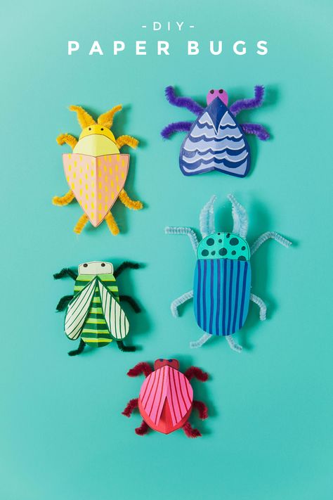 These cute DIY paper bugs are so much fun and a great craft with your kids. Insect Crafts, Bug Crafts, Folding Origami, Bug Art, Fun Crafts To Do, Kid Craft, Insect Art, Easy Crafts For Kids, Summer Crafts