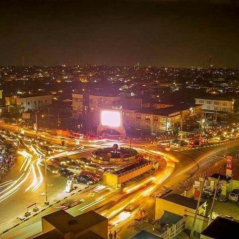 Night Scene Of Bodija And Samonda, Ibadan: Beautiful Pictures. - Travel - Nigeria Nigerian Aesthetic, Guys Night, City People, Paradise On Earth, Night Scene, Paradise Island, Historical Events, Travel And Tourism, Capital City