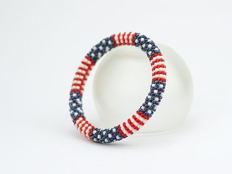 White Statement Earrings, Patriotic Bracelet, Mens Diamond Jewelry, Flag Beads, Flag Bracelet, Patriotic Jewelry, Bracelets For Boyfriend, Crochet Beaded Bracelets, Toho Beads