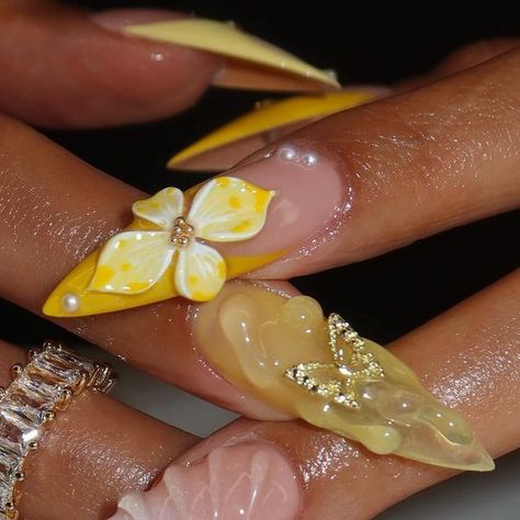 𝔐𝔞𝔩𝔦 🦋 on Instagram: "Yellow is definitely the color for summer! 💛🌼🌻 • • • • • • • • • #3dflowernails#summernails#flowernails#ombrenails#berlin#nägelberlin#nailsonfleek#frenchnails#nailsrefill#nailjunkie#animalprintnails#ccurvenails#nailsofinstagram#naildaily#nailart#shellnails#cutenails#ombrenails#whitnails#gelxnails#2000nails#apresgelxextentions#apresgelx#yellownails#y2knailart#airbrushnails#orchidnails#3dnails#butterflynails" Yellow Nails Aesthetic, Honey Nails, Guess The Color, 3d Flower Nails, Glamour Nails, Colored Acrylic Nails, Girly Acrylic Nails, Glow Nails, Unique Acrylic Nails