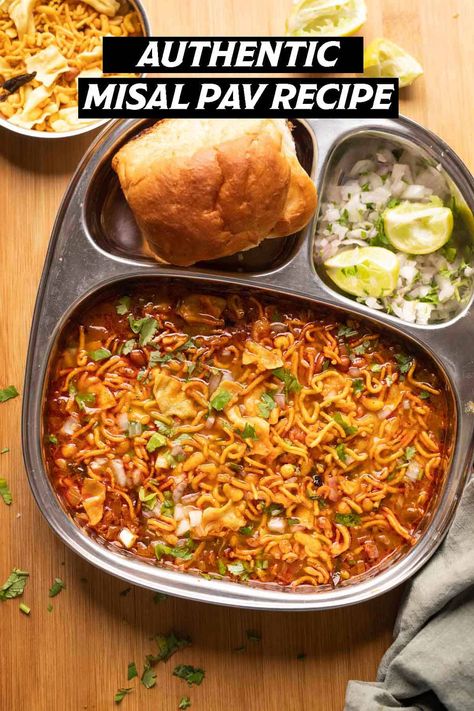 Healthy Morning Breakfast Recipes, Misal Pav Recipes, Misal Pav, Konkani Recipes, Pav Recipe, Maharashtrian Recipes, Indian Dinner, Food Story, Chaat Recipe