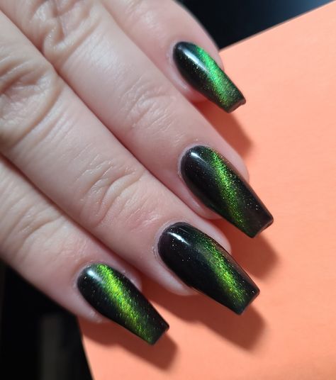 Nails by Aaron at Greenfield Nail salon Chandler AZ. Green Tiger Eye Nails, Black And Green Cat Eye Nails, Tiger Eye Nails Design, Tiger Eye Nails, Gel Coffin, Green Cat Eye, Tiger Nails, Green Tiger Eye, Waterslide Decal Paper