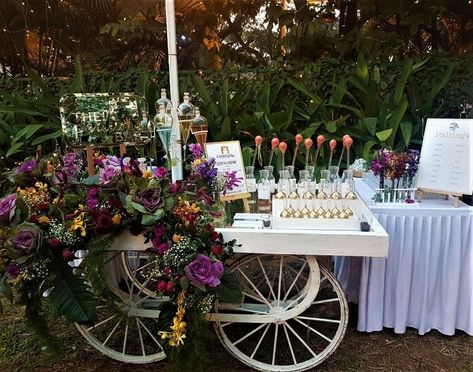 Photo From Perfume Bar setups - By The Perfume Bar Perfume Station Wedding, Wedding Perfume Bar, Perfume Event Ideas, Perfume Bar Set Up, Perfume Bar Set Up Wedding, Perfume Counter, Perfume Bar, Perfume Ideas, Young Living Oils Recipes