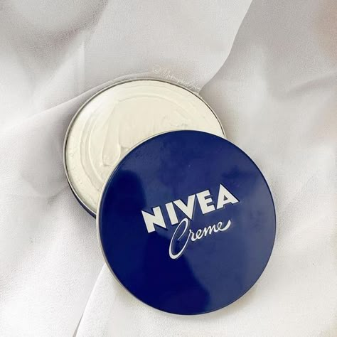 Nivea Cream For Face, Nivea Cream, Recommended Skin Care Products, Makeup Secret, Brown Skin Makeup, Shower Skin Care, Cream Aesthetic, Face Aesthetic, Fancy Makeup