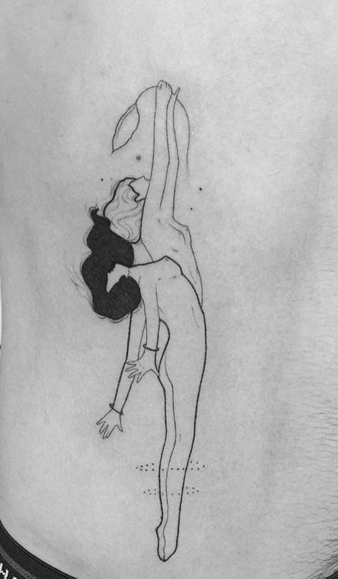 Tattoos Line Art, Tattoos Simplistic, Hour Tattoo, Gemini Tattoo, Witch Tattoo, Creative Tattoo, Cute Tiny Tattoos, Stylist Tattoos, Tattoo Aftercare