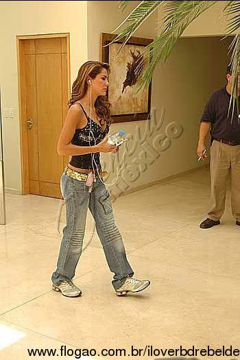 Rebelde Alma Rey Outfits, 2000 Mexican Fashion, 2000s Mexican Fashion, Alma Rey Outfits, Alma Rey Rebelde Outfits, Bring It On Outfits, 2000s Latina Fashion, 90s 2000s Fashion, Fashion 2000s