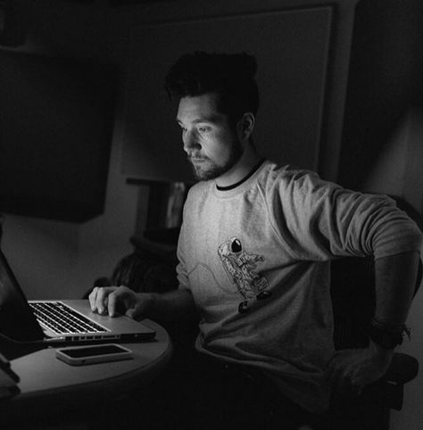 Working hard Dan Smith Bastille, Bastille Band, Kyle Simmons, Dan Campbell, Indie Band, George Ezra, Dan Smith, Riot Grrrl, Bad Decisions